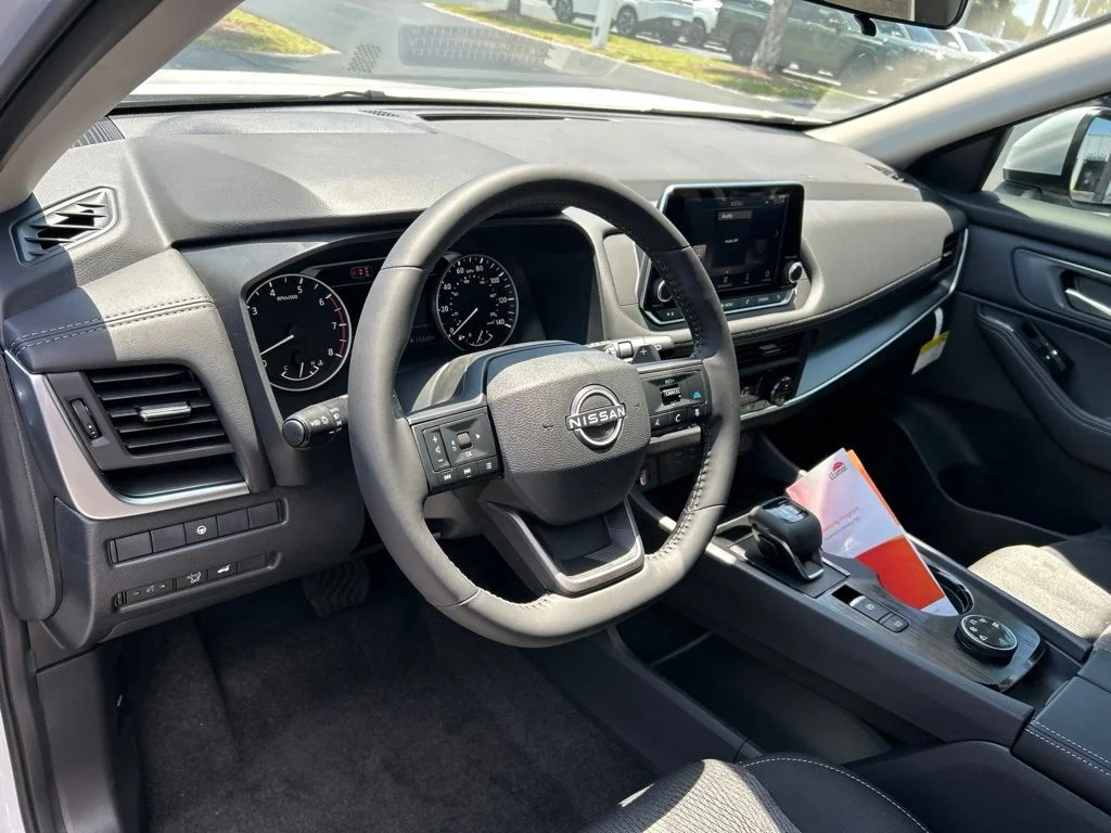 New 2026 Everest White Pearl TriCoat Nissan SV image 22