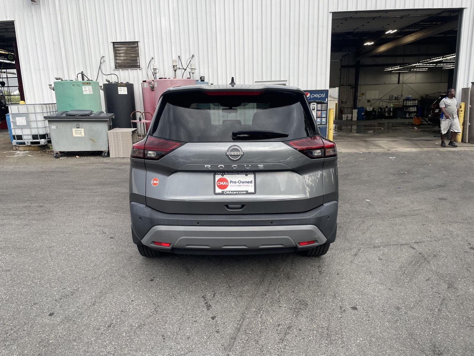 Used 2023 Gun Metallic Nissan S image 4