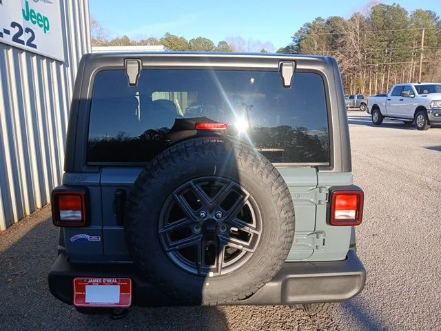 New 2026 Anvil Clear-Coat Exterior Paint Jeep Sport S image 4
