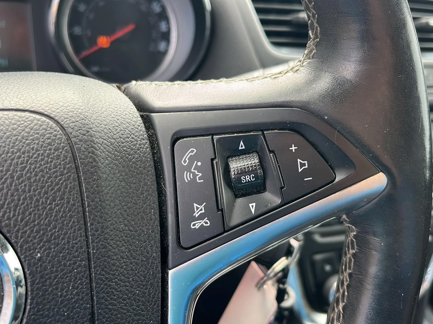 Used 2016 Includes (BT3) Dark Argent Metallic lower accent color.) Buick Leather image 14