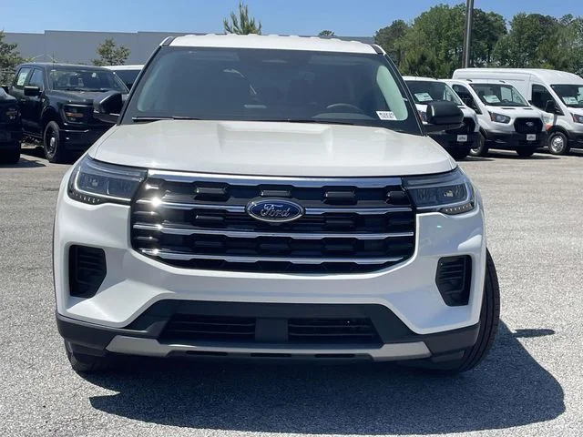 New 2026 Star White Metallic Tri-Coat Ford Active 100A image 6