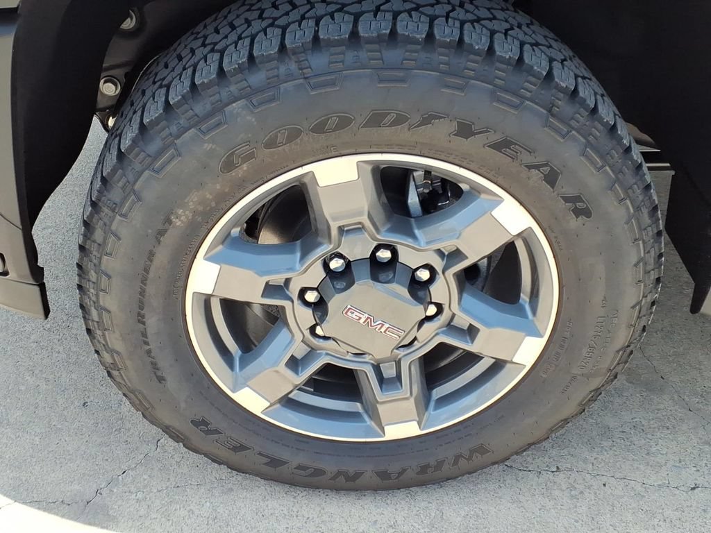 New 2026 Summit White GMC SLT image 9