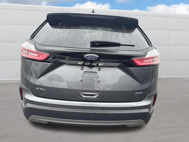 2024 Ford Edge SEL photo 4