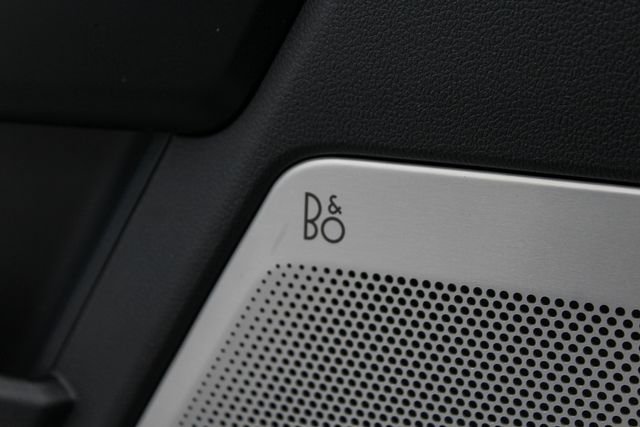 Used 2025 Oxford White Ford Raptor image 16