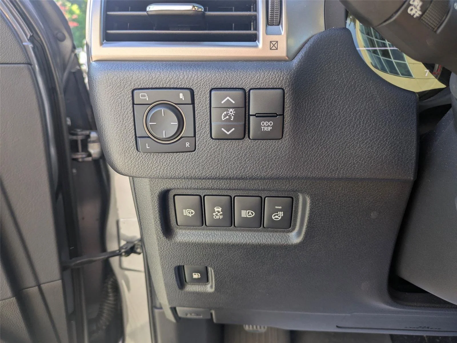 Used 2023 Nebula Gray Pearl Lexus GX 460 Premium image 7