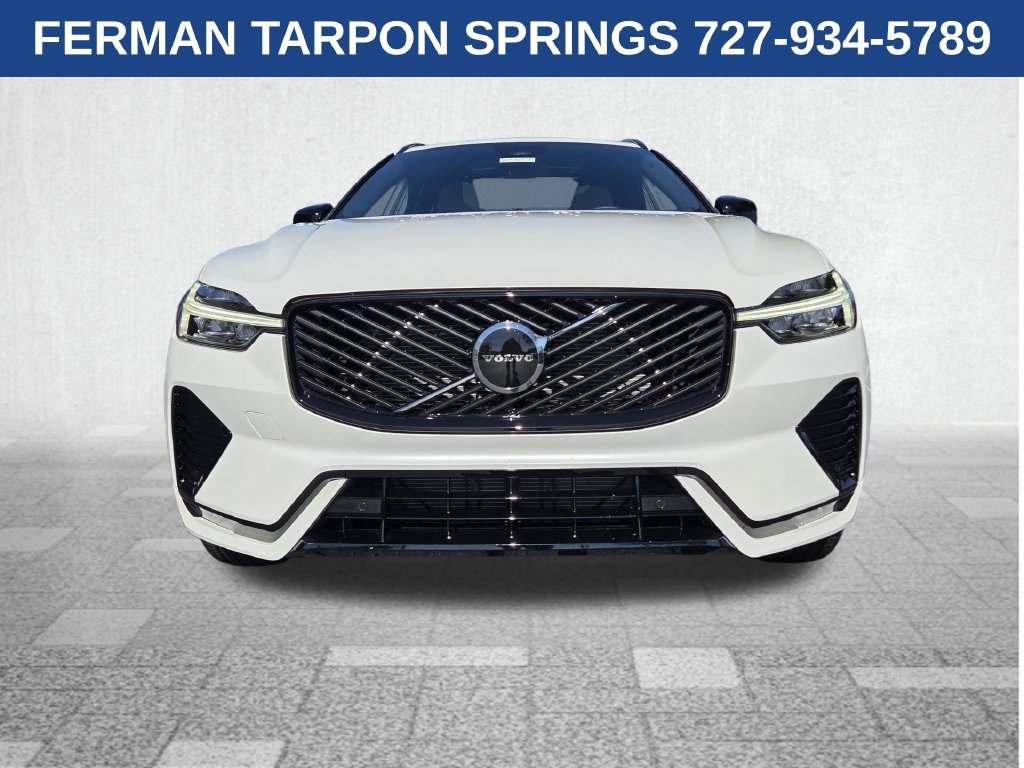 New 2026 Crystal White Volvo Core image 2