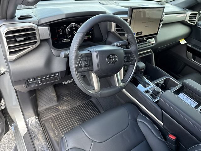 2026 Toyota Tundra Limited - Photo 17