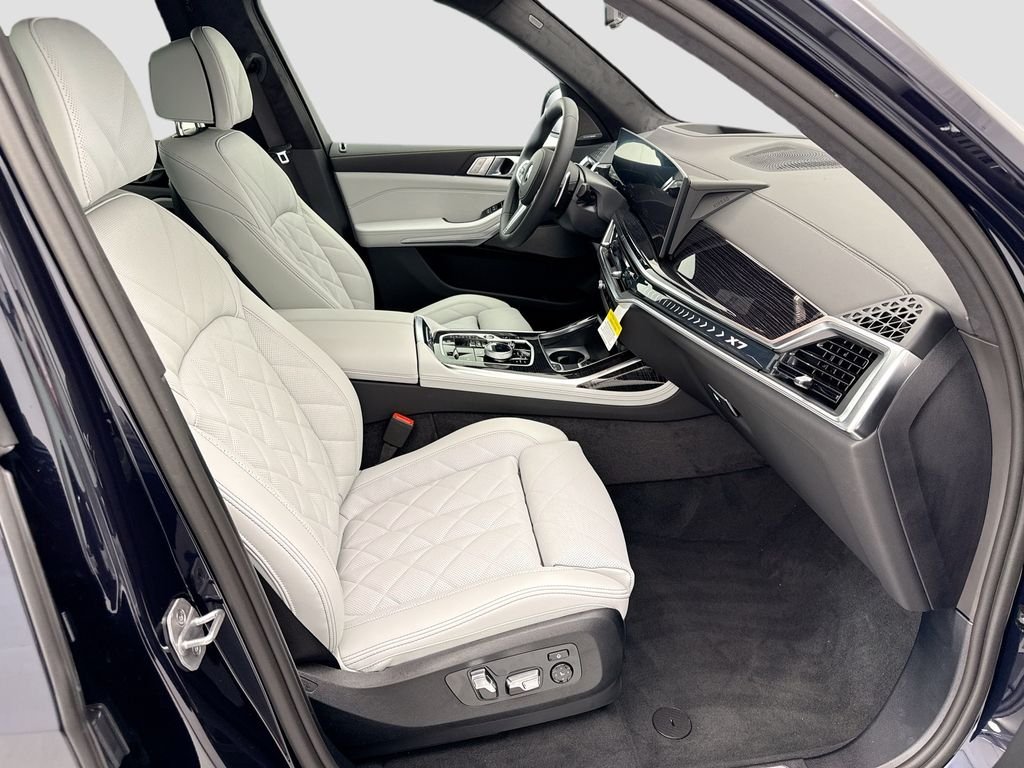 New 2027 Carbon Black Metallic BMW xDrive40i image 19