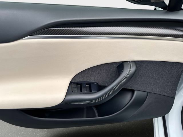 Used 2021 White Tesla Plaid image 19