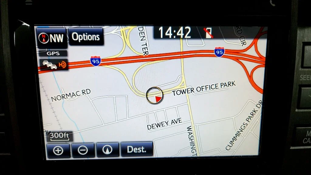 Used 2019 Gray Toyota Platinum image 32
