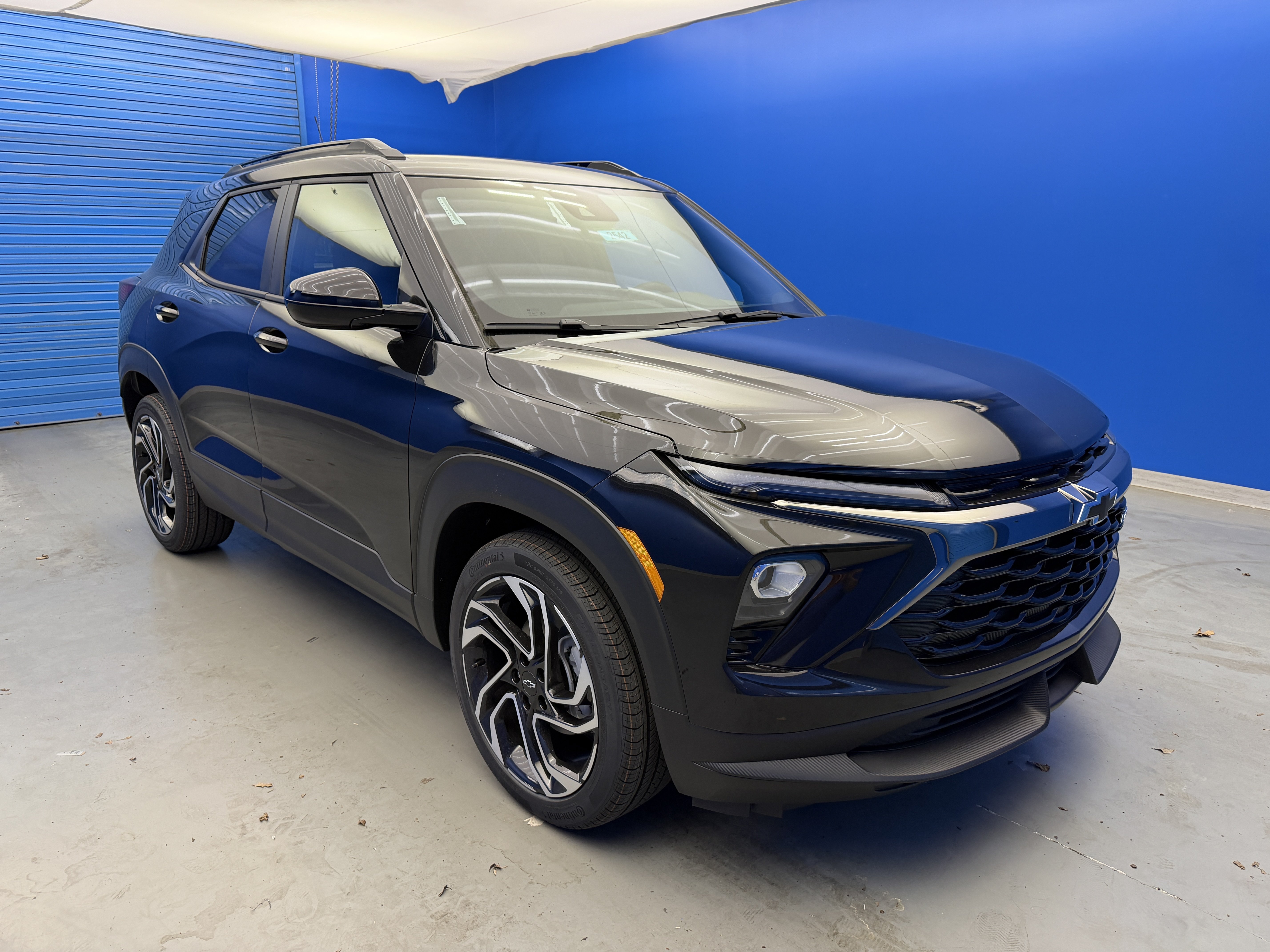 New 2026 Mosaic Black Metallic Chevrolet RS image 2