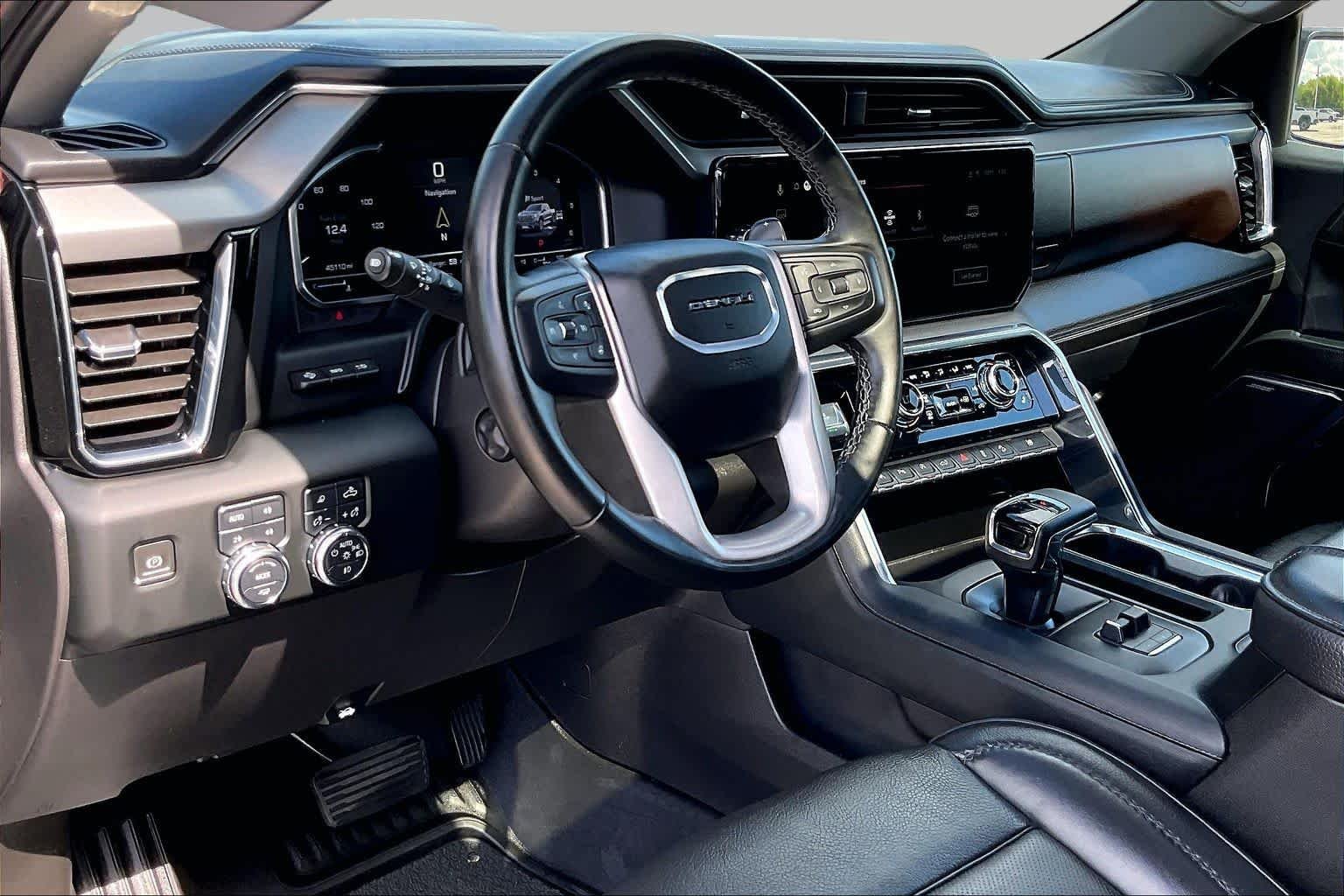 Used 2024 Onyx Black GMC Denali image 18