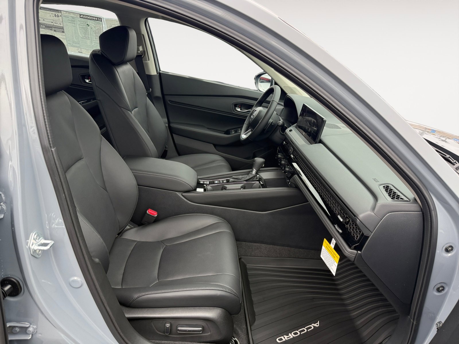 New 2026 Urban Gray Pearl Honda Touring image 19