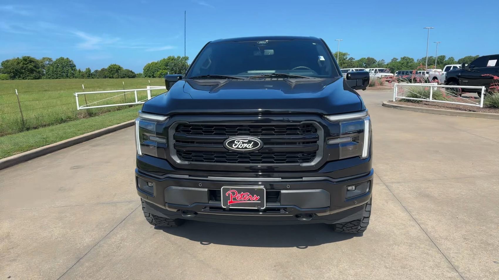Used 2025 Black Metallic Ford LARIAT image 4