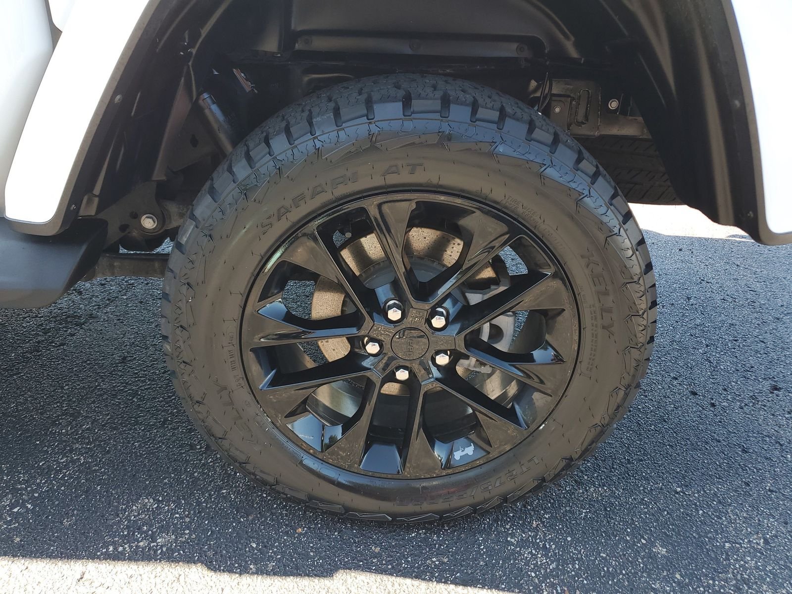 Certified Used 2023 White Jeep High Altitude image 25