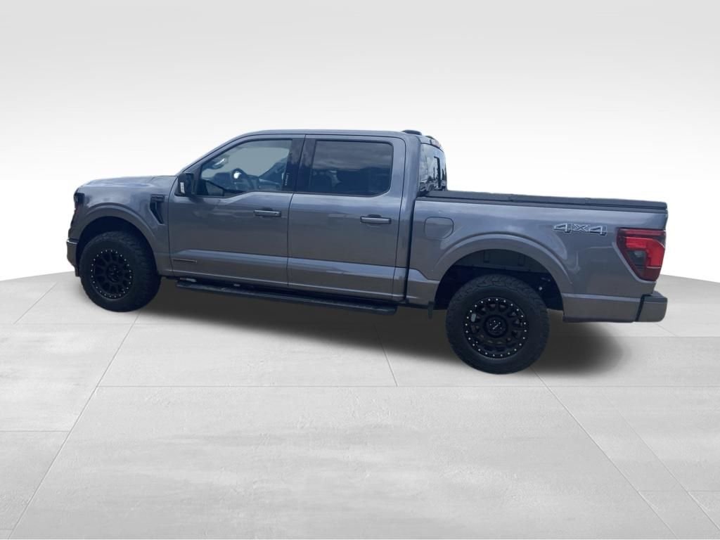 Used 2024 Gray Ford XLT image 28