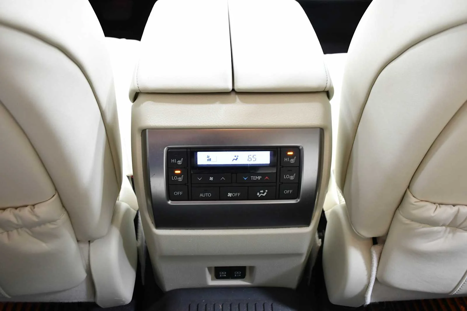 Used 2022 Starfire Pearl Lexus Luxury image 26