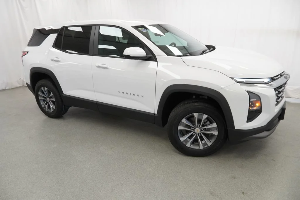 New 2027 Summit White Chevrolet LT image 6