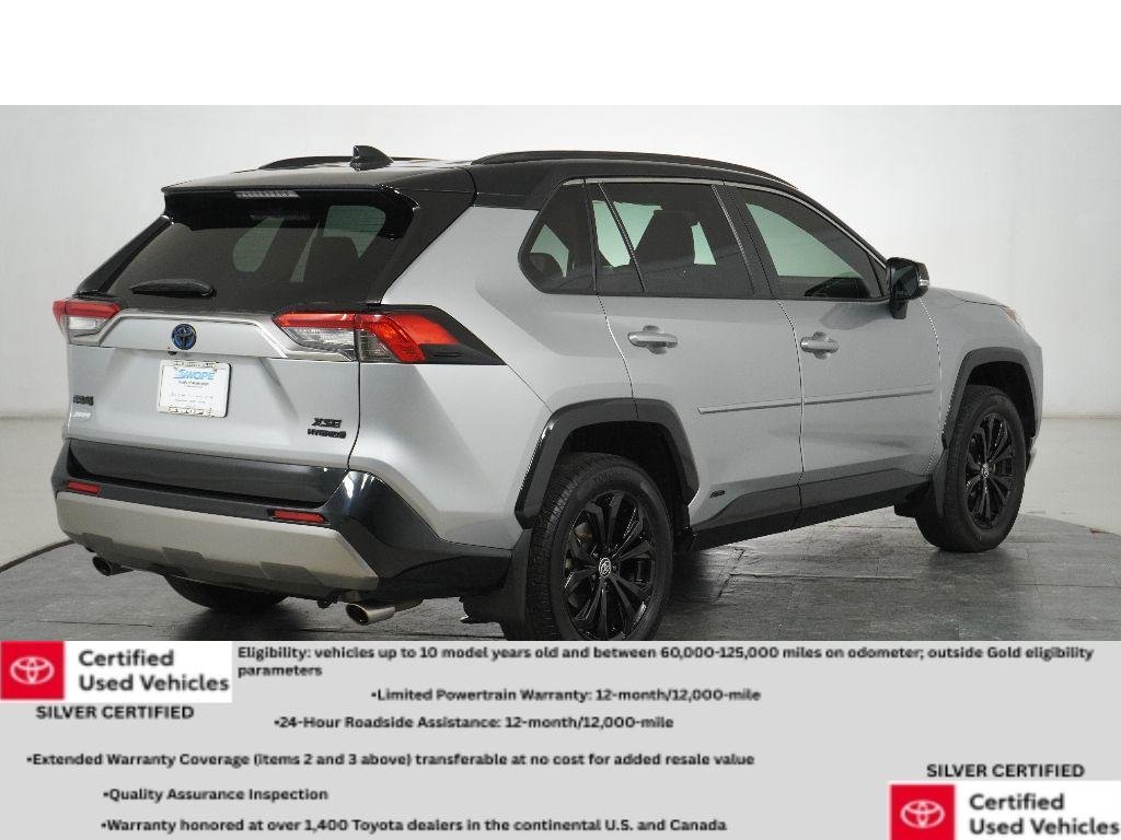 2022 Toyota RAV4 Hybrid XSE photo 3