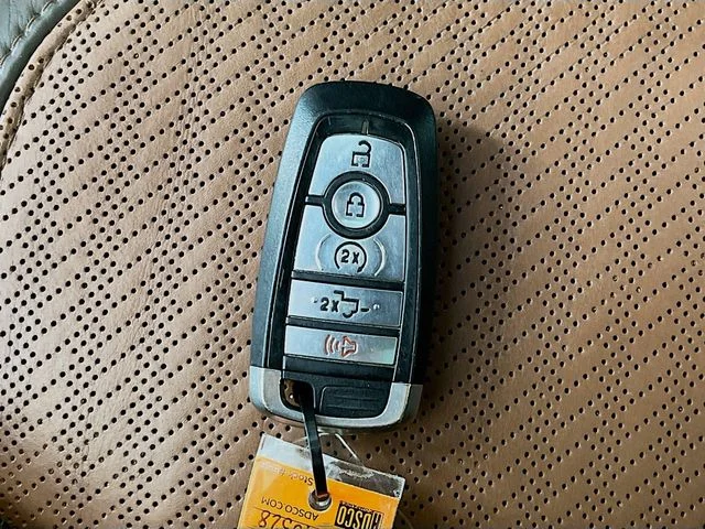 Used 2021 Black Ford King Ranch image 32