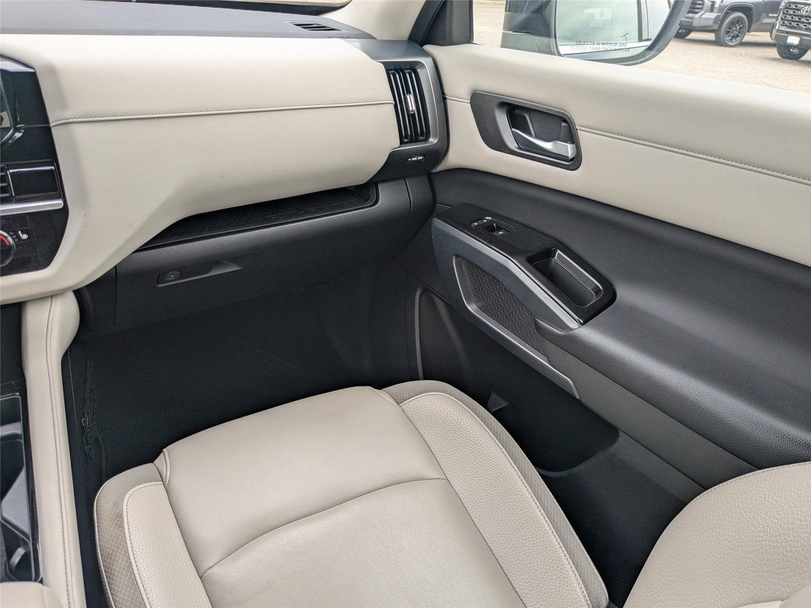 Used 2022 Deep Ocean Blue Pearl Nissan SL image 16