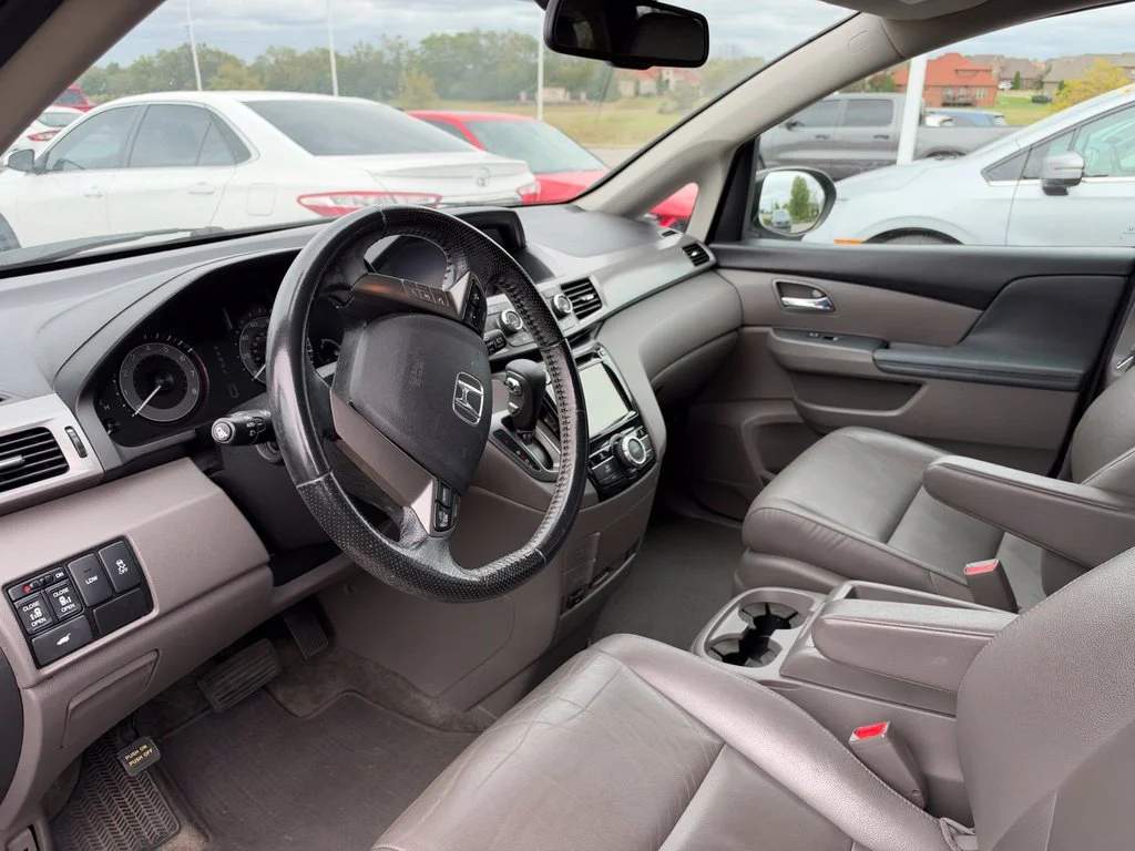 Used 2016  Honda EX-L image 7