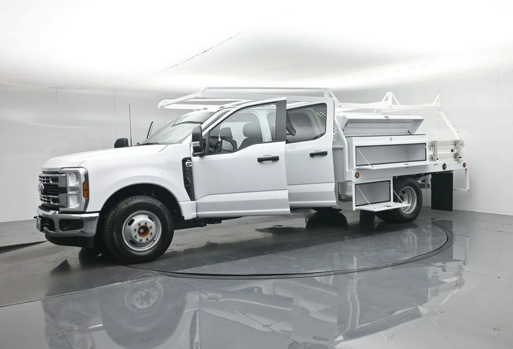 New 2026 Oxford White Ford XL image 31
