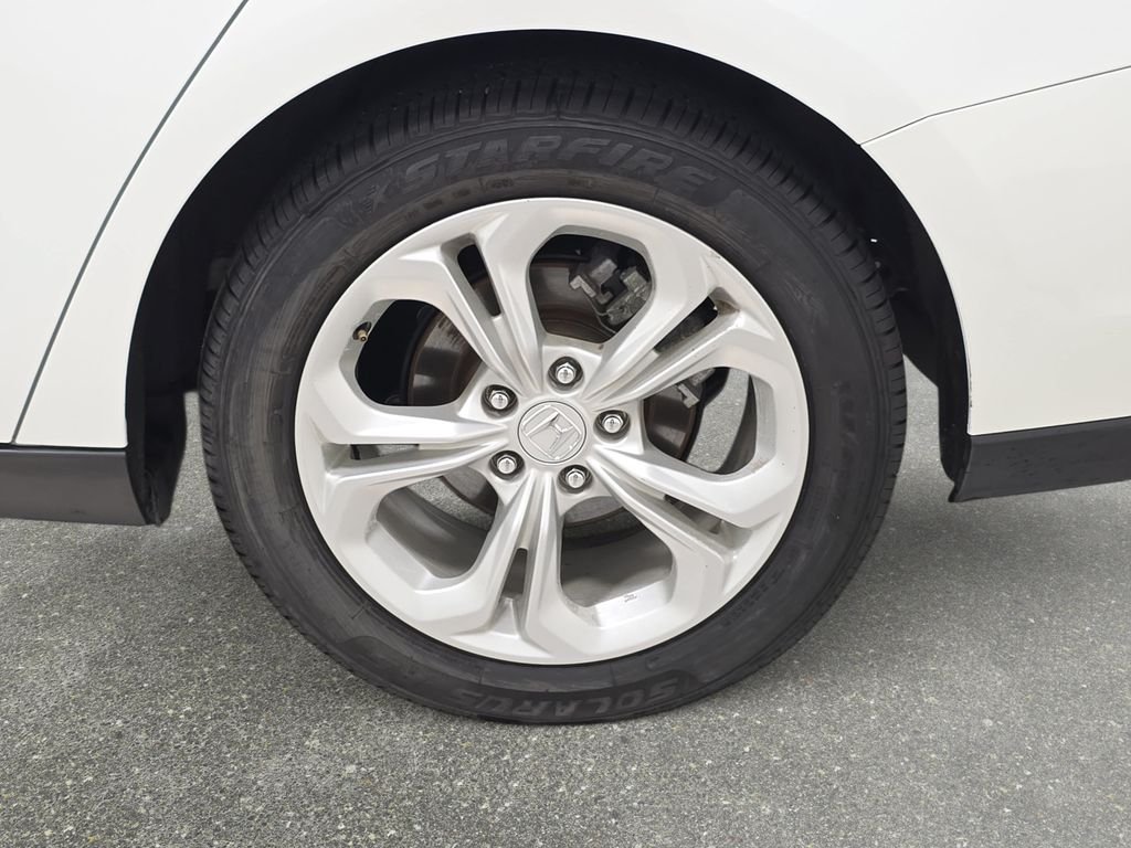 Used 2023 White Honda LX image 30