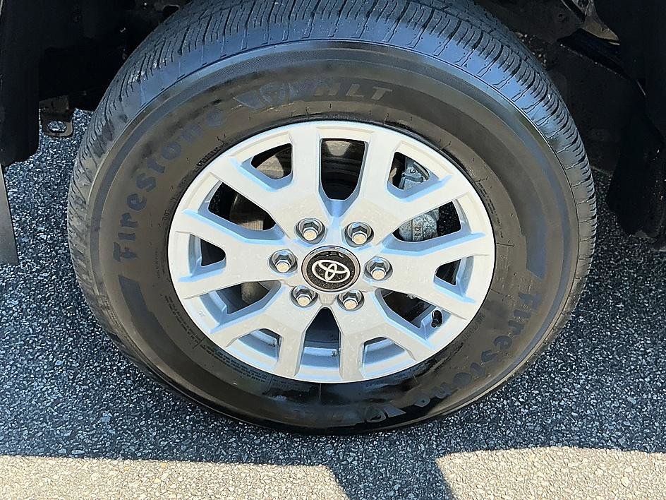 Used 2024 Underground Toyota SR5 image 10