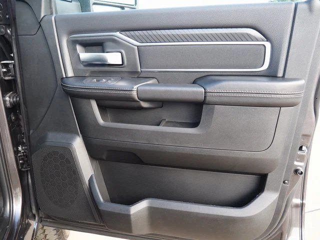 2026 RAM 3500 Big Horn - Photo 42