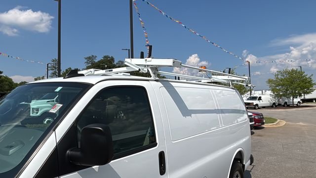 Used 2025 White Chevrolet Work Van image 44