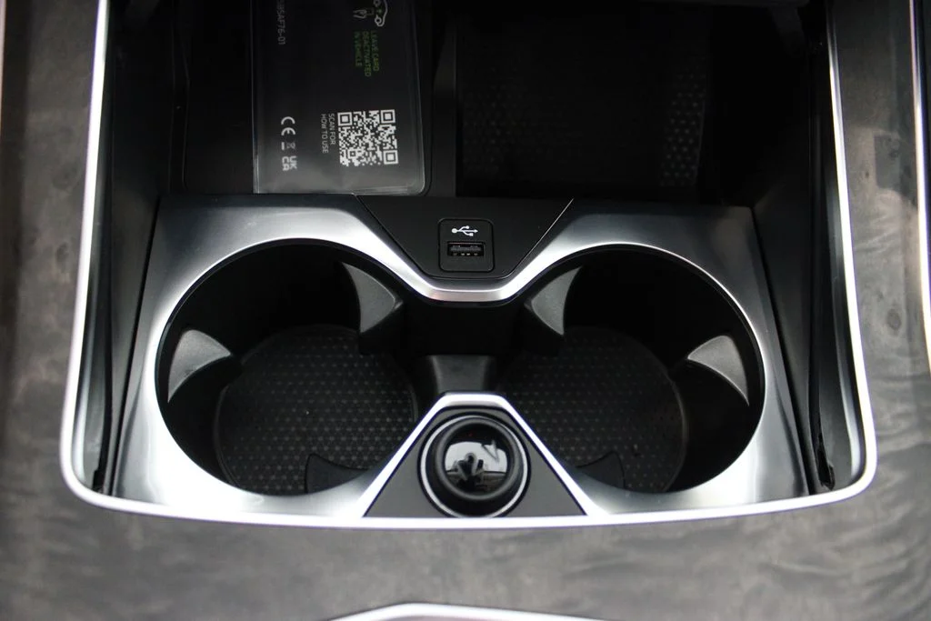 New 2027 Black Sapphire Metallic BMW xDrive40i image 16