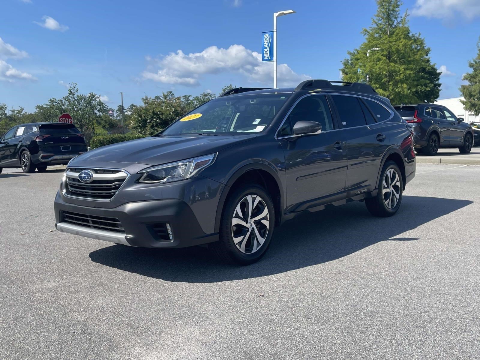 Used 2022 Magnetite Gray Metallic Subaru Limited image 3