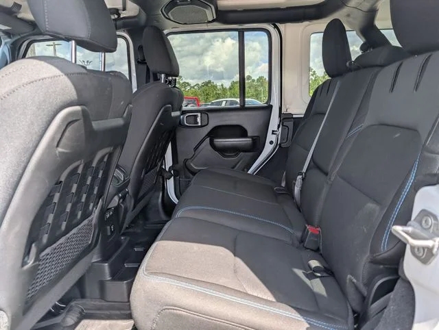 Used 2023 White Jeep Rubicon 4xe image 21