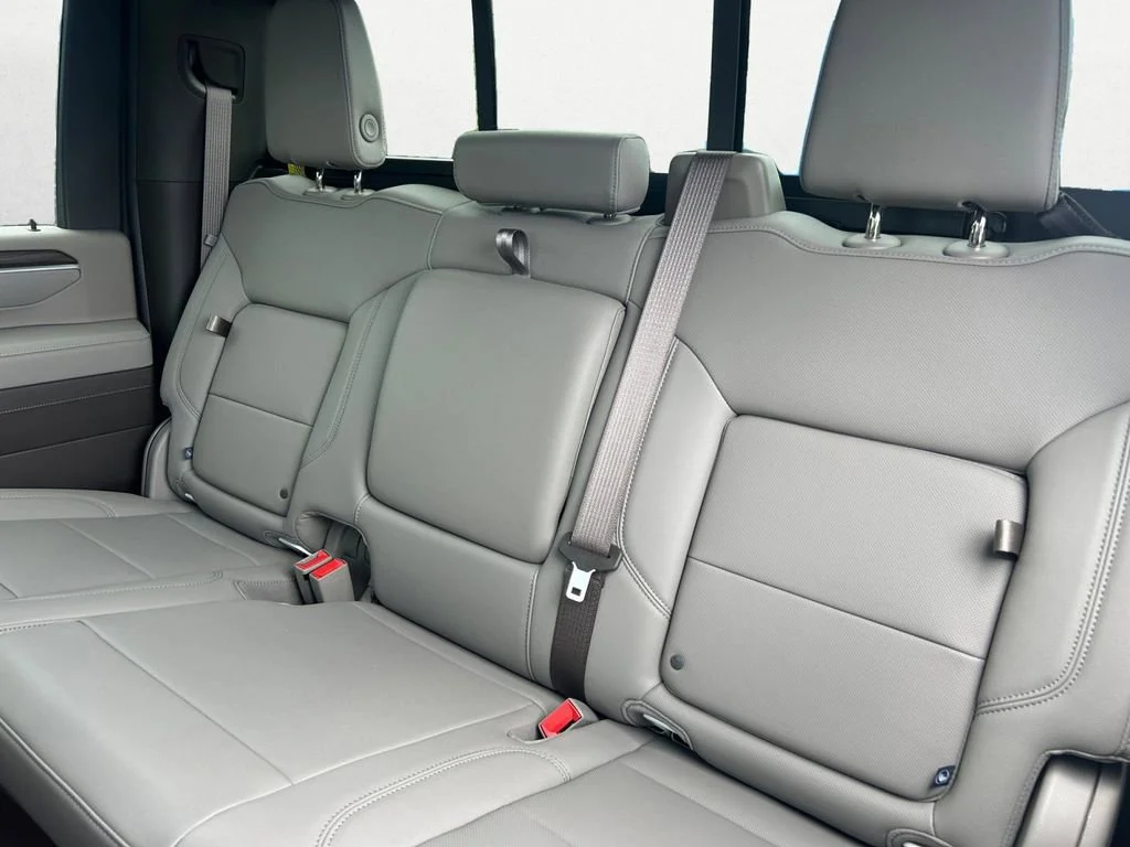 2025 GMC Sierra 2500HD SLT - Photo 9