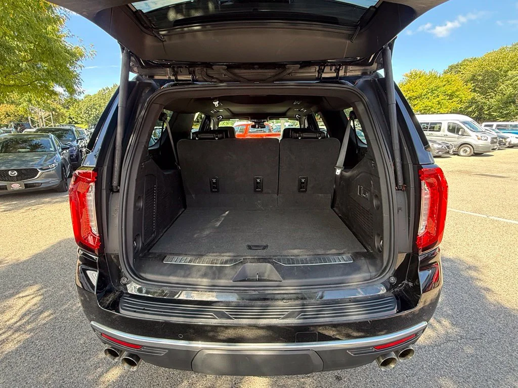 Used 2024 Onyx Black GMC Denali image 27