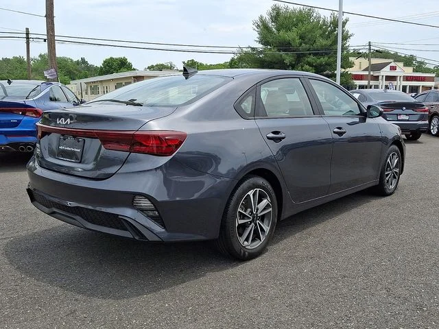 Used 2023 Gray Kia LXS image 7