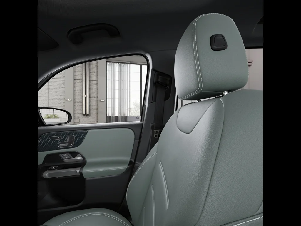 New 2026 Mountain Grey Metallic Mercedes-Benz GLB 250 4MATIC® image 45