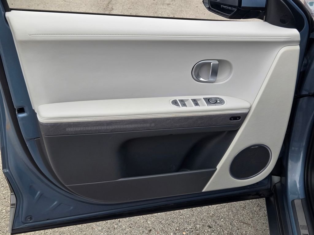 2023 Hyundai IONIQ 5 Limited - Photo 29