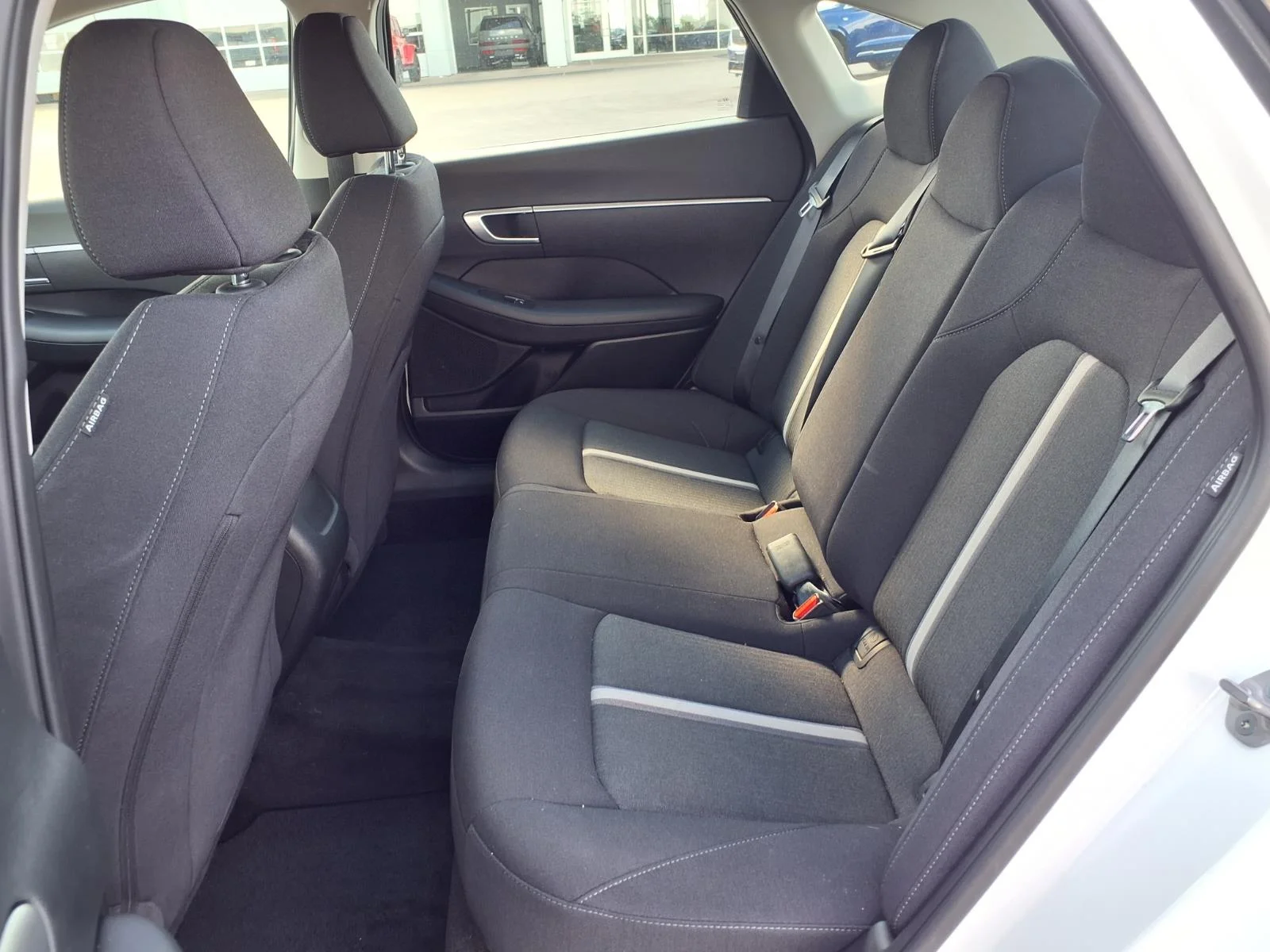 Certified Used 2025 White Hyundai SE image 14