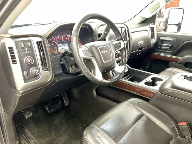 Used 2016 Silver GMC SLT image 7