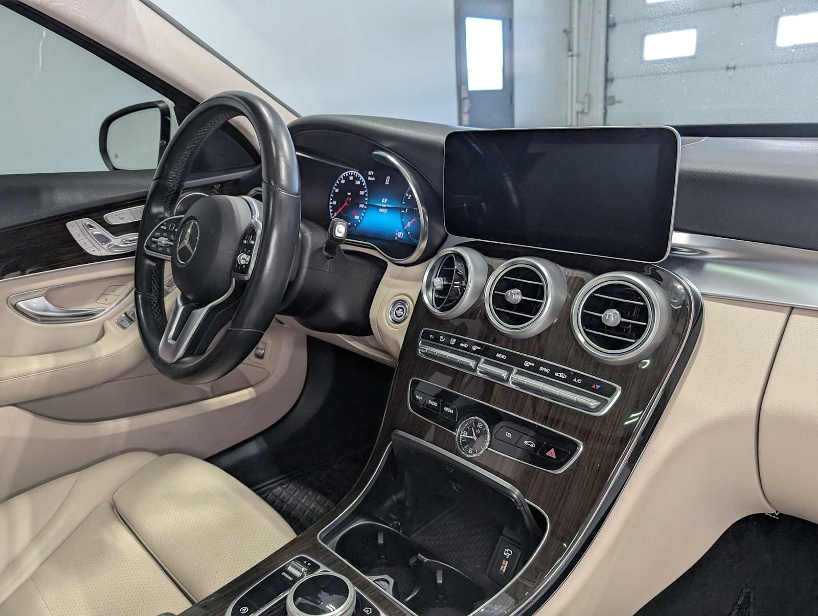 Used 2019 Polar White Mercedes-Benz C 300 image 40