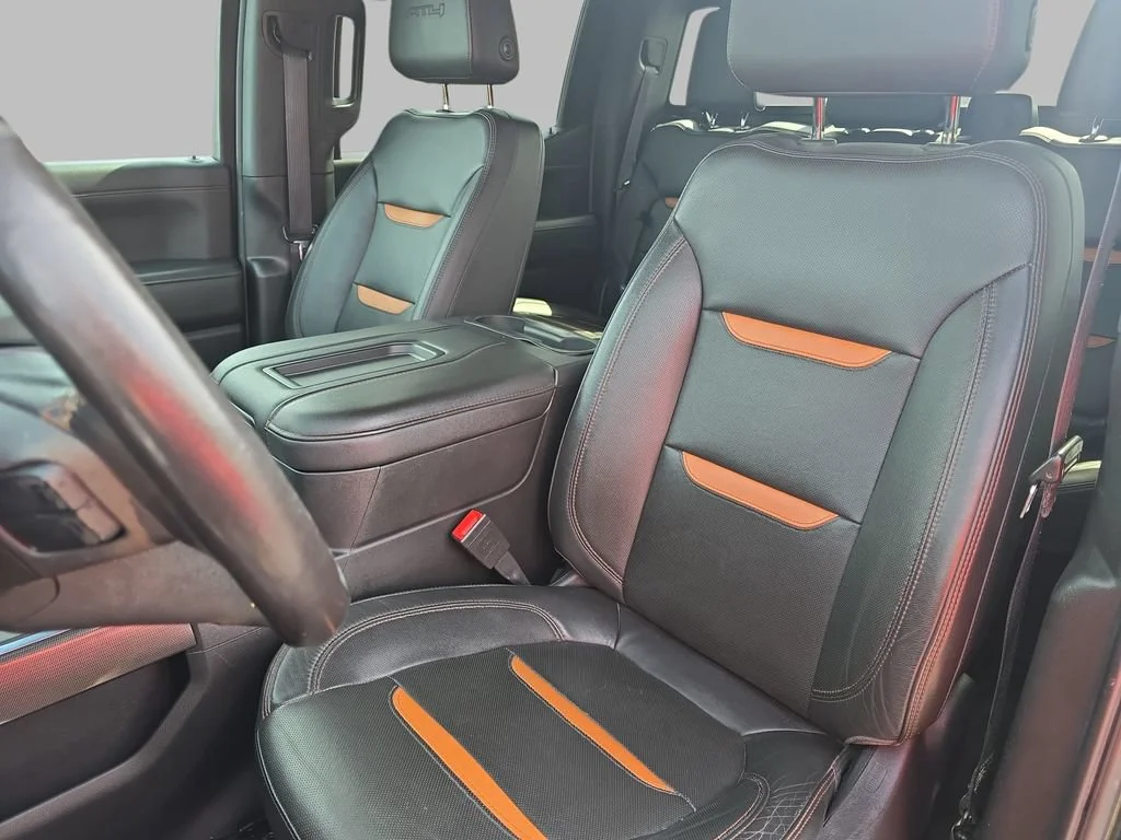 Used 2020 ONYX BLACK GMC AT4 image 17