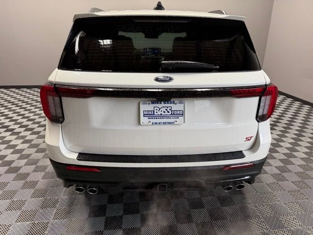 New 2026 Star White Metallic Tri-Coat Ford ST image 10