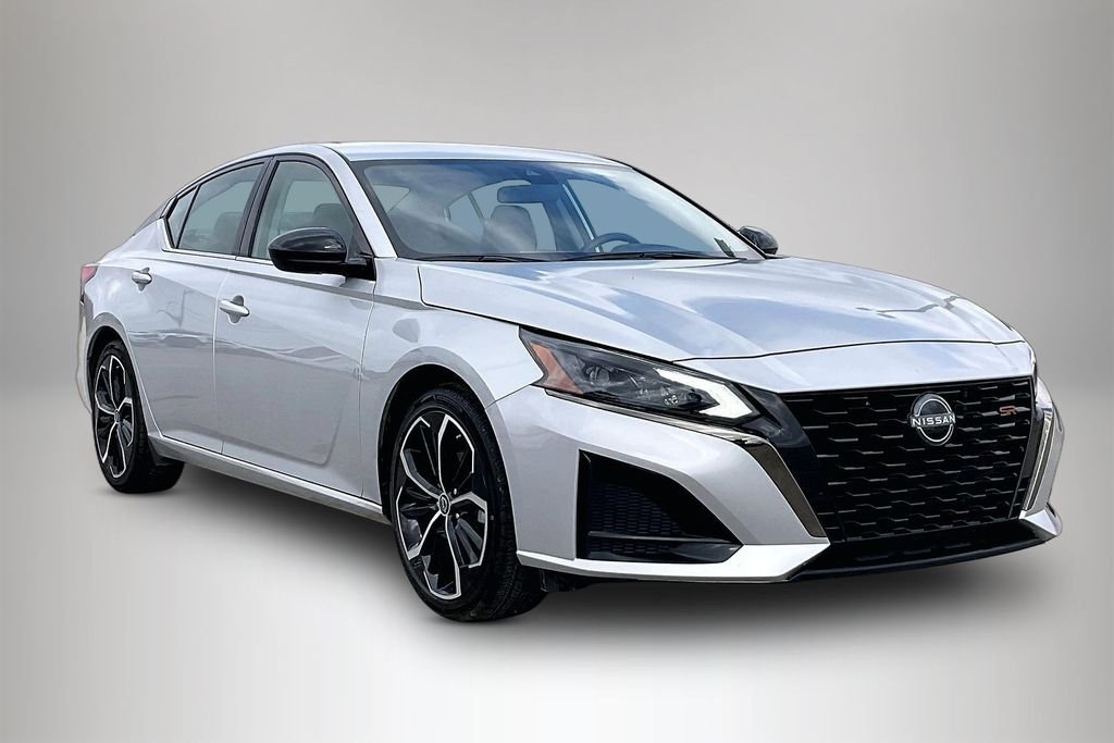 2024 Nissan Altima SR