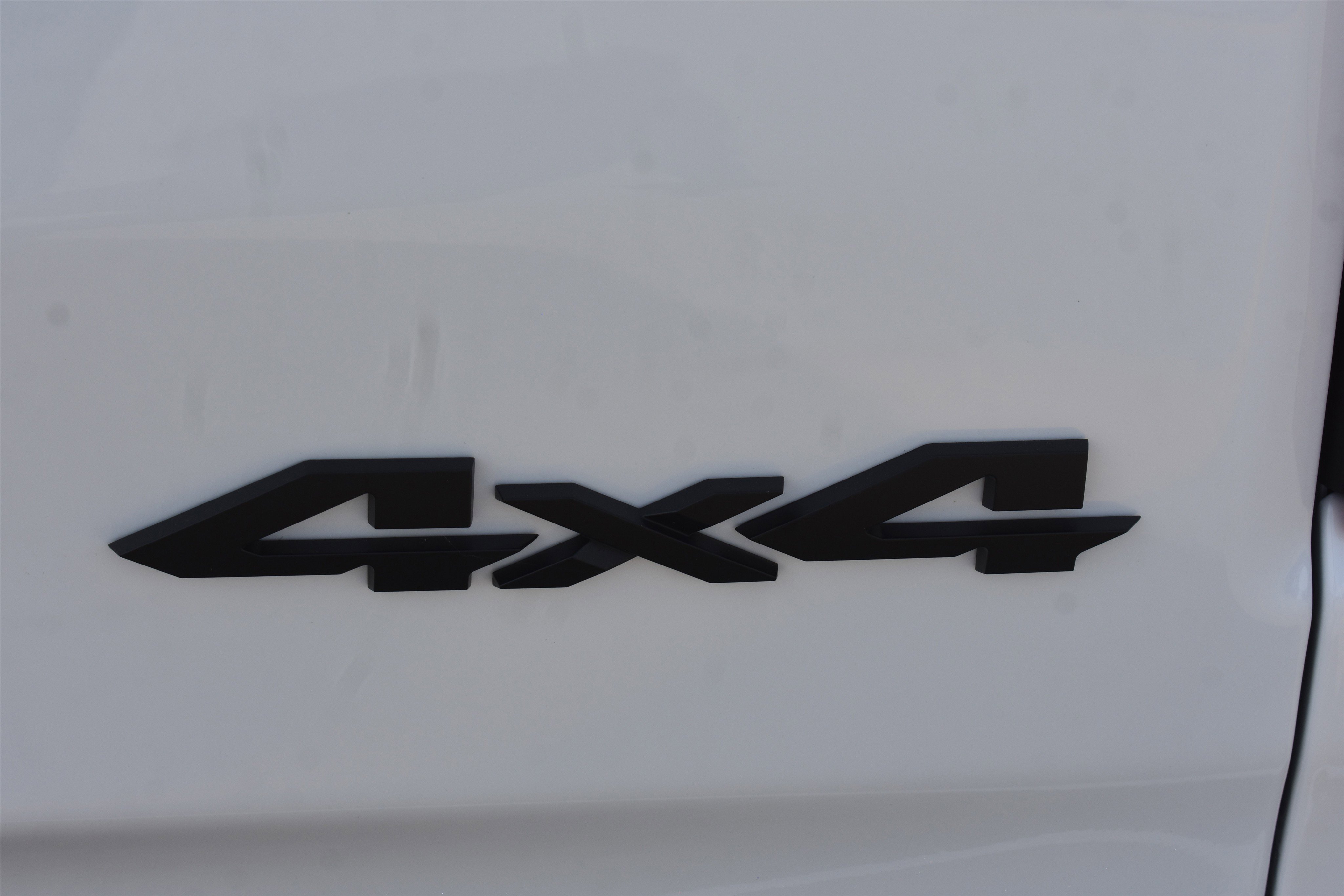 New 2026 Bright White Clear-Coat Exterior Paint RAM Limited image 8
