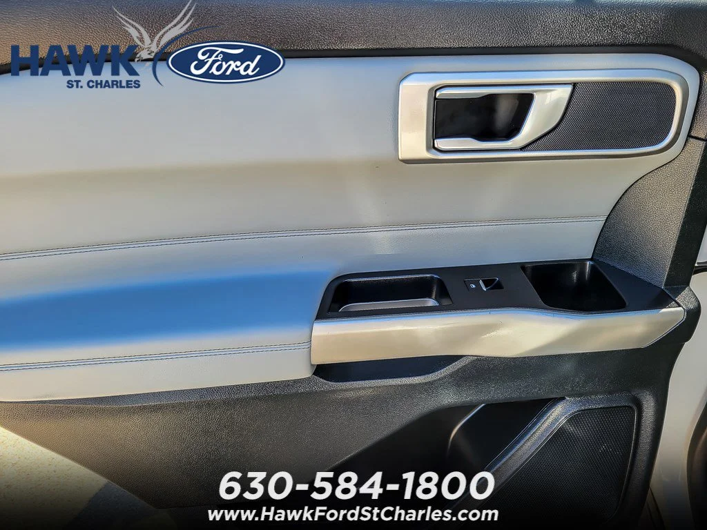 Certified Used 2023 White Metallic Ford XLT image 20