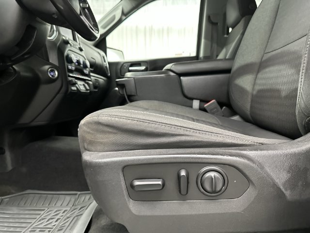 Used 2020 Silver Chevrolet LT image 18