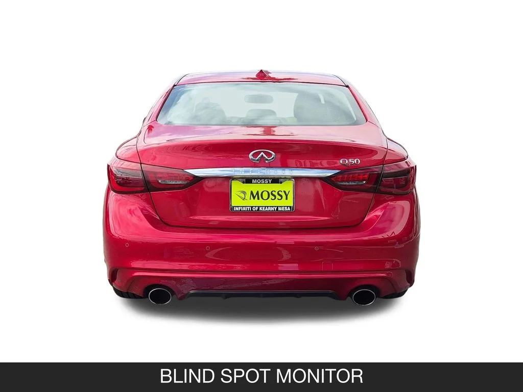 Used 2023 Red INFINITI LUXE image 8