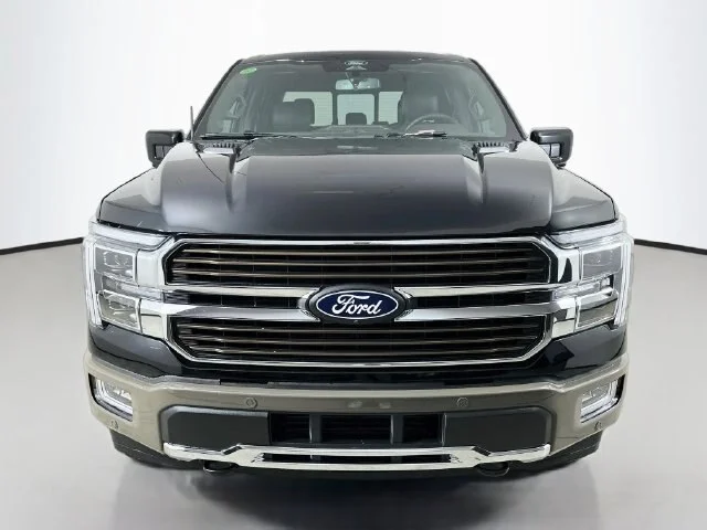 New 2026 Agate Black Metallic Ford King Ranch image 36